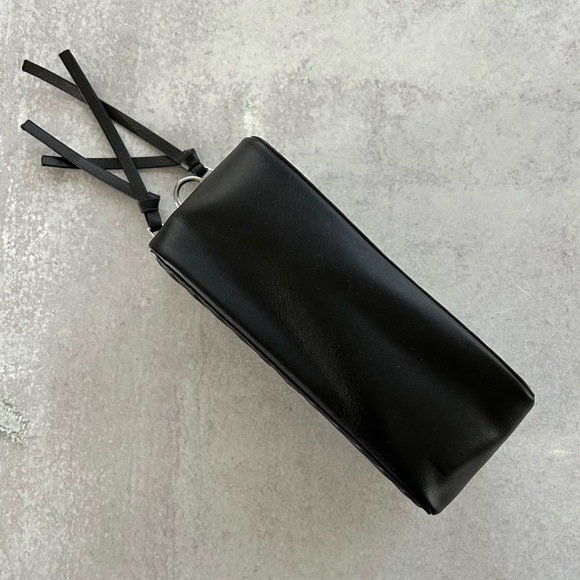 Designer Style Black Matelasse Quilted Camera Crossbody Shoulder Bag , Black NEW - Picture 10 of 10